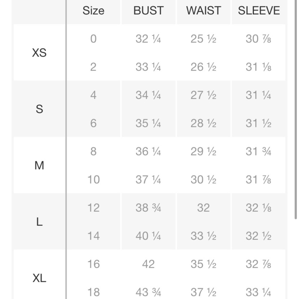 Gap boyfriend fit button down shirt, size L - Picture 7 of 8